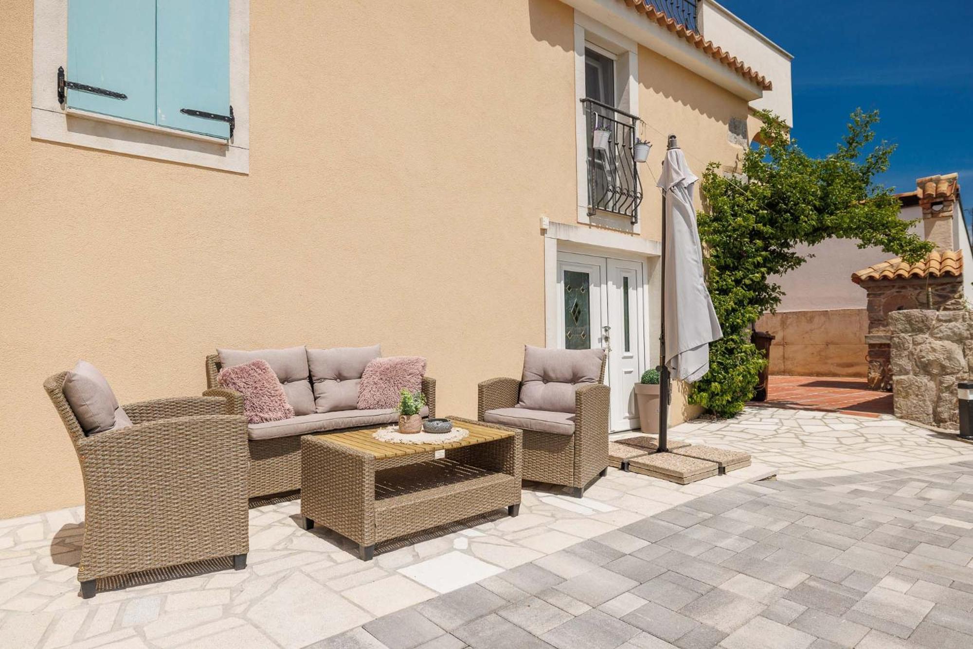 Apartment Katalin Kornić Εξωτερικό φωτογραφία