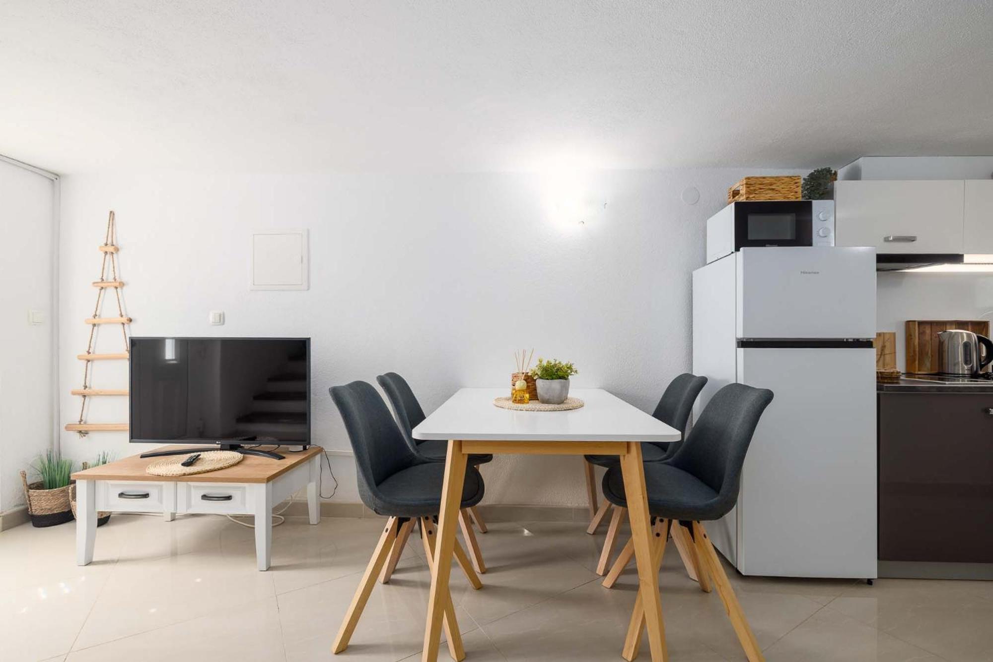 Apartment Katalin Kornić Εξωτερικό φωτογραφία