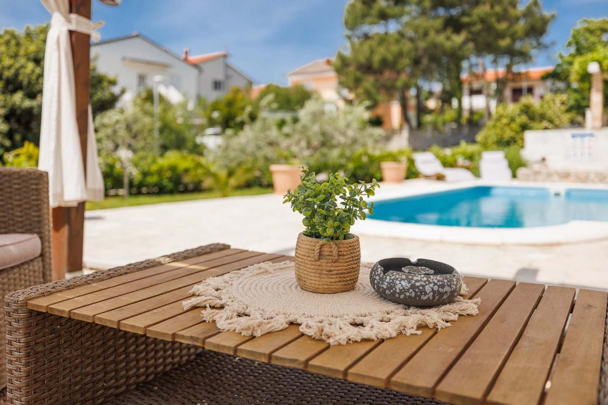 Apartment Katalin Kornić Εξωτερικό φωτογραφία