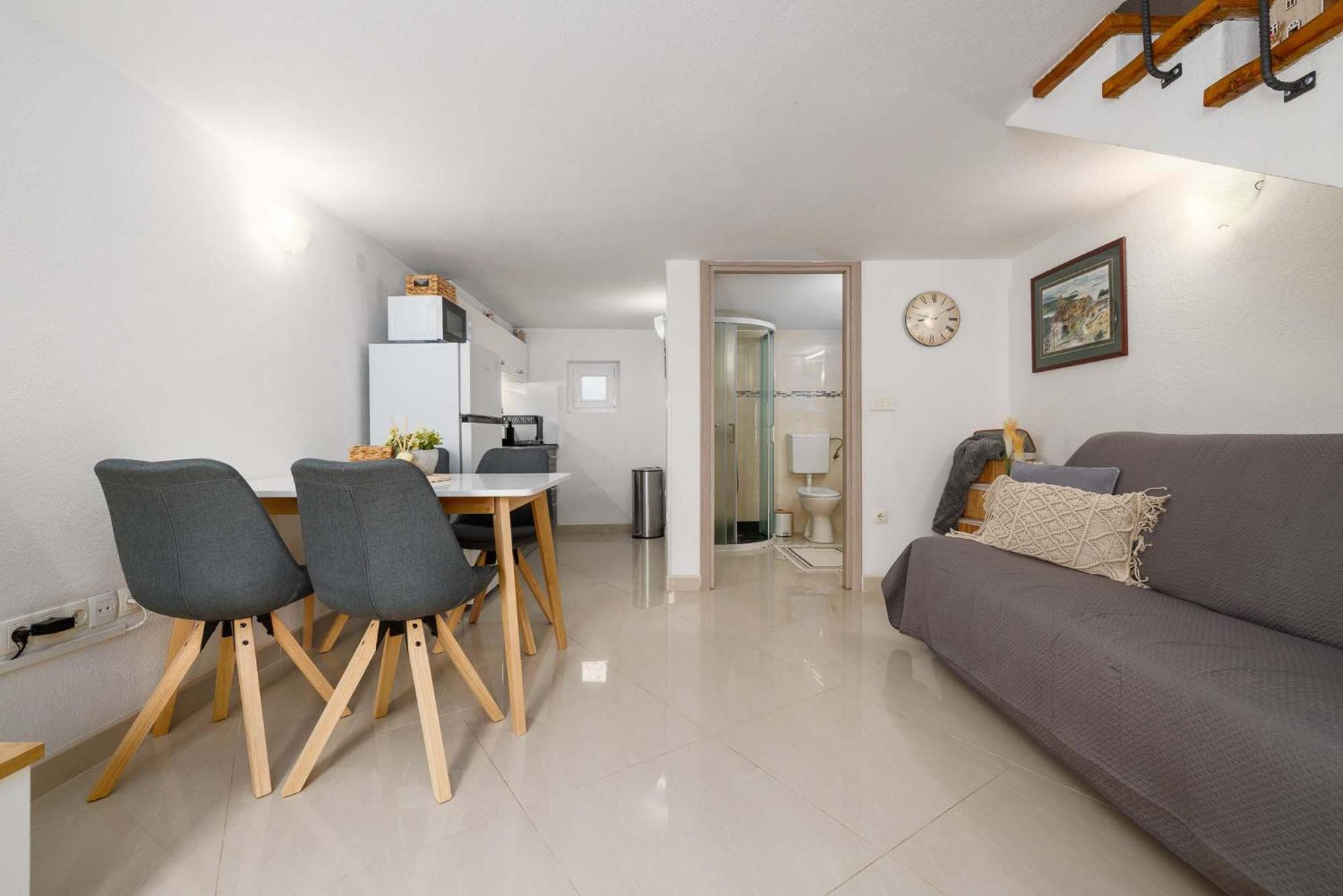 Apartment Katalin Kornić Εξωτερικό φωτογραφία